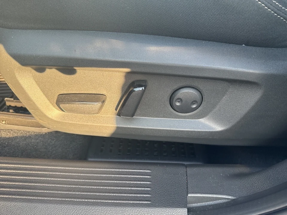 2024 Nissan Rogue - Image 10 of 12