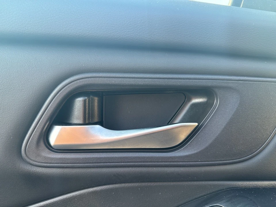 2024 Nissan Rogue - Image 11 of 12