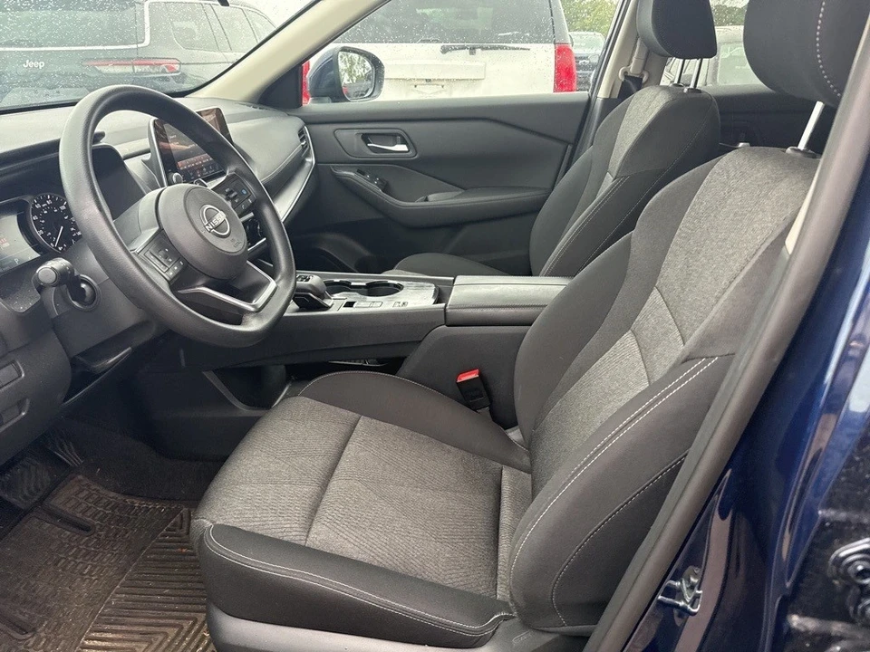 2024 Nissan Rogue - Image 5 of 6