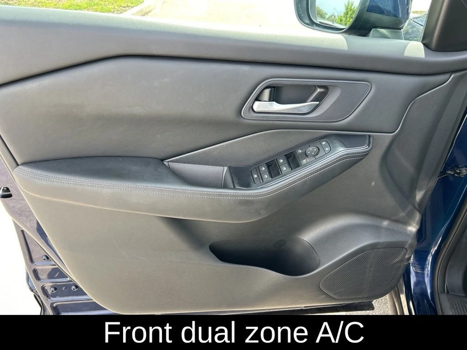 2024 Nissan Rogue - Image 11 of 12