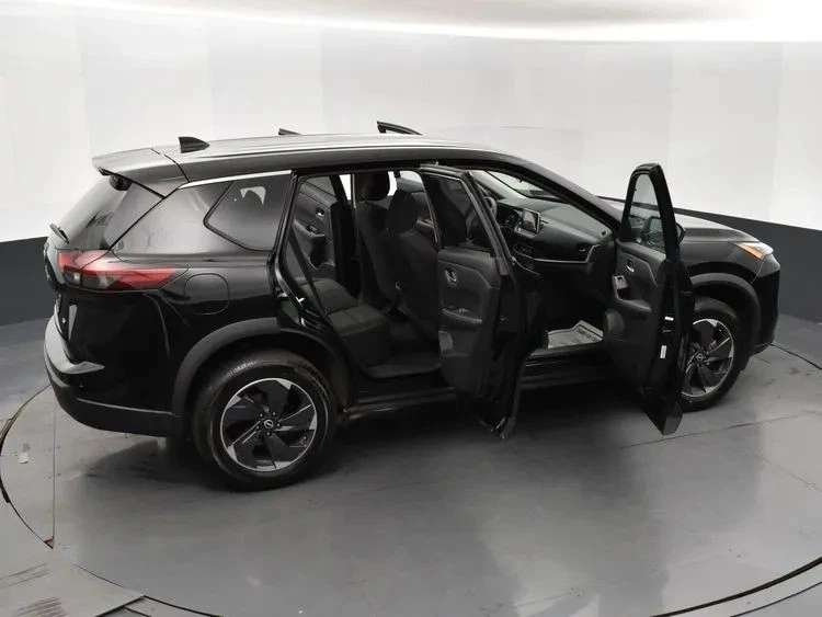 2024 Nissan Rogue - Image 6 of 12