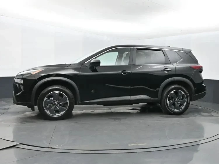 2024 Nissan Rogue - Image 5 of 12