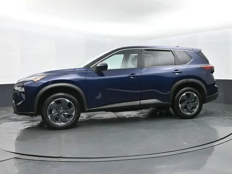2024 Nissan Rogue - Image 5 of 12