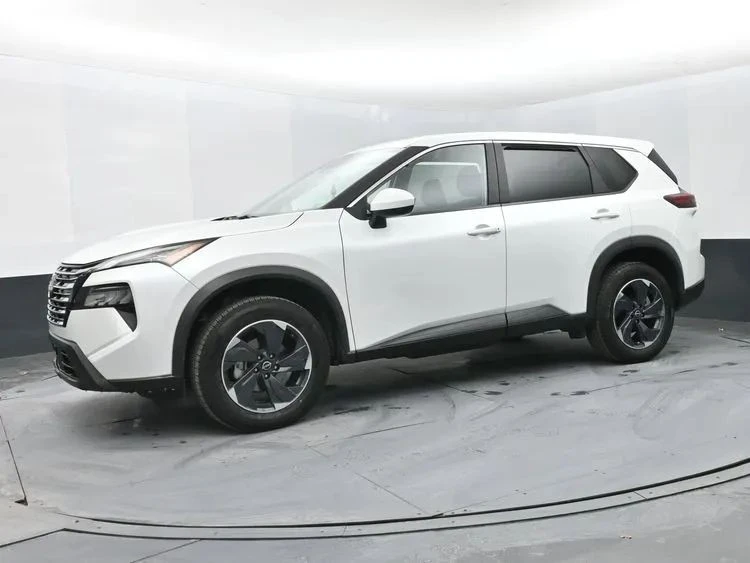2024 Nissan Rogue - Image 5 of 12