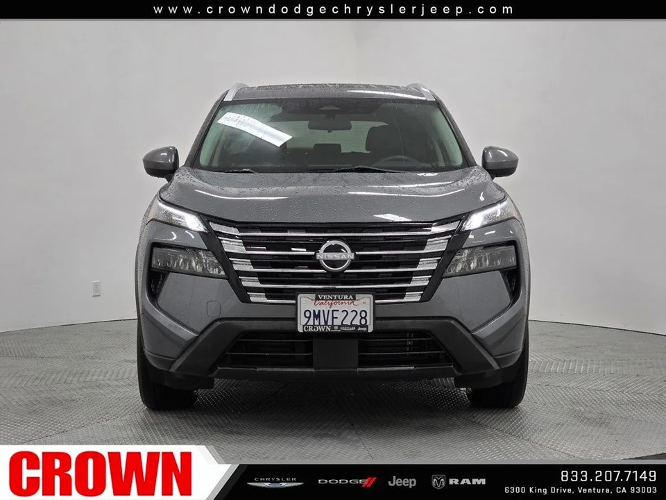 2024 Nissan Rogue - Image 2 of 12