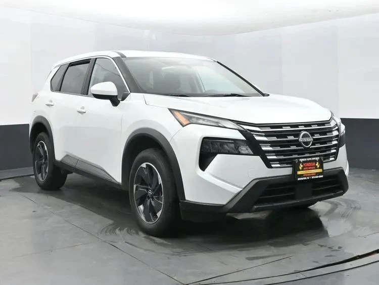 2024 Nissan Rogue - Image 2 of 12