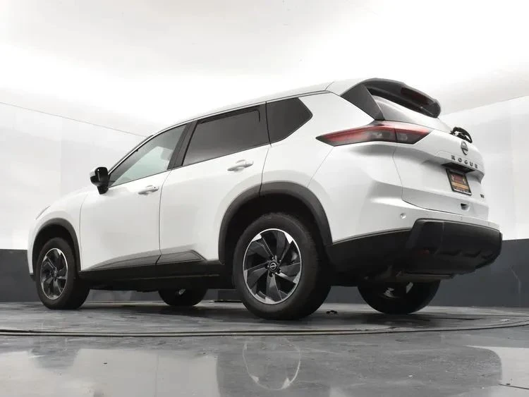 2024 Nissan Rogue - Image 12 of 12