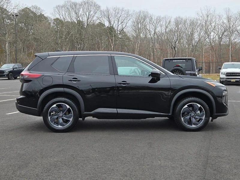 2024 Nissan Rogue - Image 7 of 12