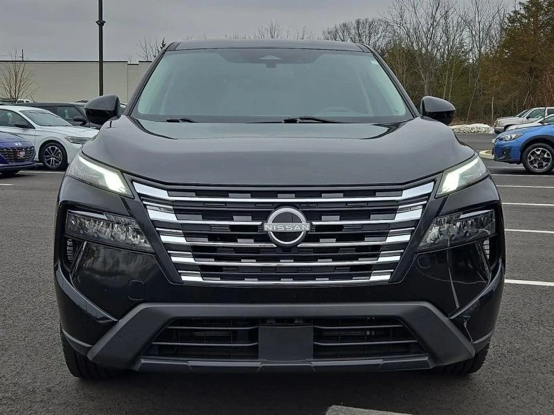 2024 Nissan Rogue - Image 2 of 12