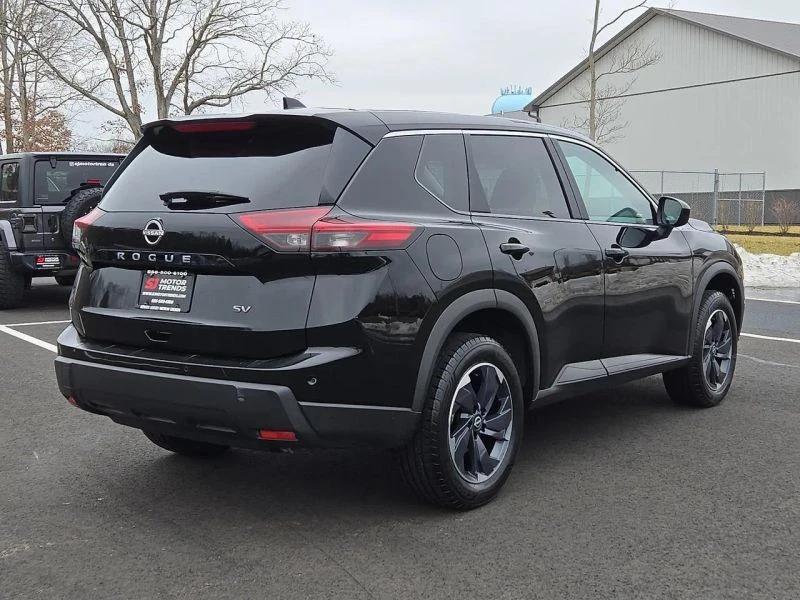 2024 Nissan Rogue - Image 6 of 12