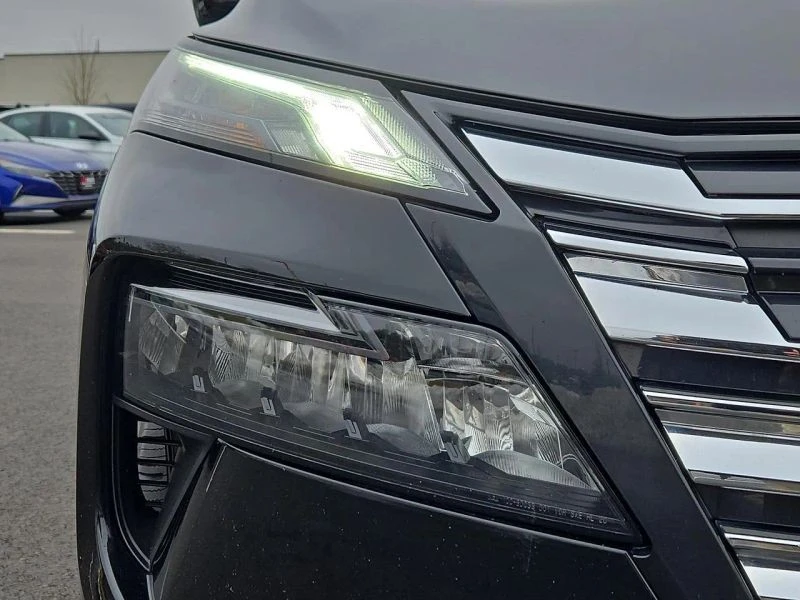 2024 Nissan Rogue - Image 9 of 12