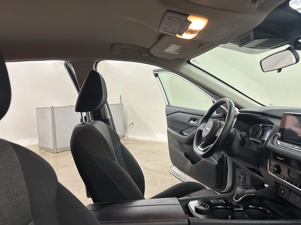 2024 Nissan Rogue - Image 20 of 21
