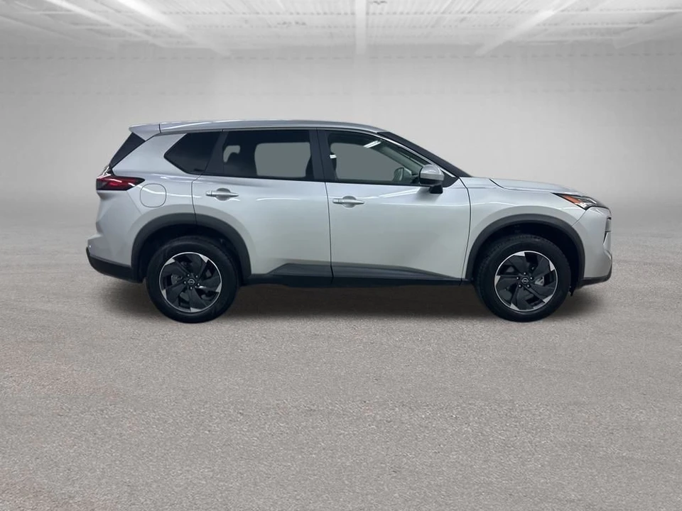 2024 Nissan Rogue - Image 14 of 21