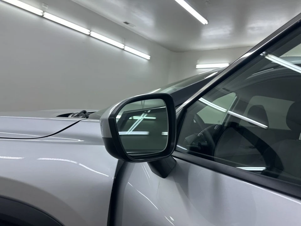 2024 Nissan Rogue - Image 17 of 21