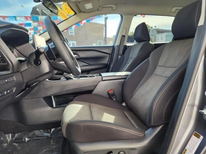 2024 Nissan Rogue - Image 8 of 12