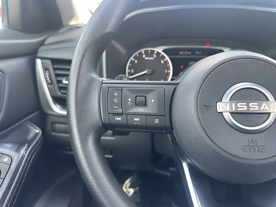 2024 Nissan Rogue - Image 14 of 21