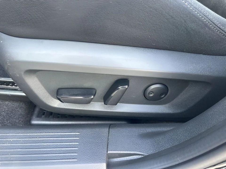 2024 Nissan Rogue - Image 10 of 21