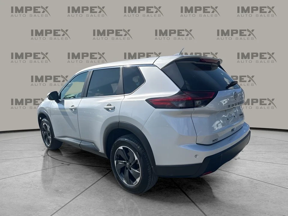 2024 Nissan Rogue - Image 3 of 12
