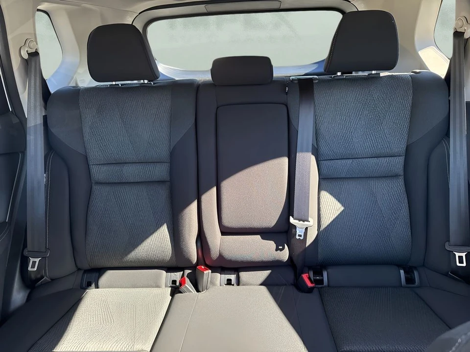 2024 Nissan Rogue - Image 11 of 12