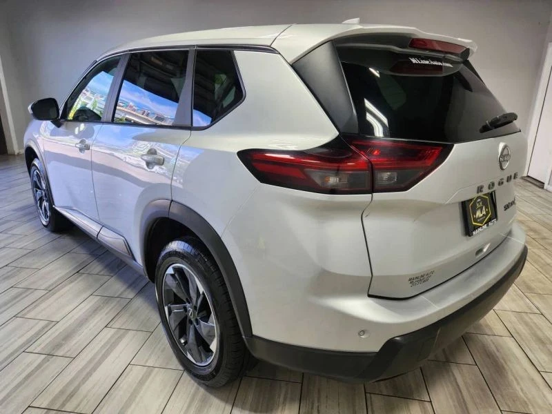 2024 Nissan Rogue - Image 3 of 12
