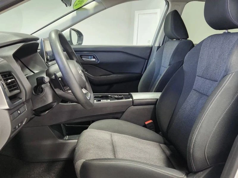 2024 Nissan Rogue - Image 11 of 12
