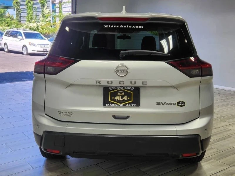 2024 Nissan Rogue - Image 4 of 12