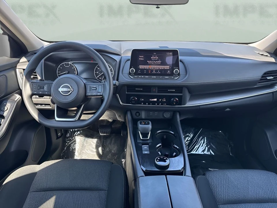 2024 Nissan Rogue - Image 12 of 21