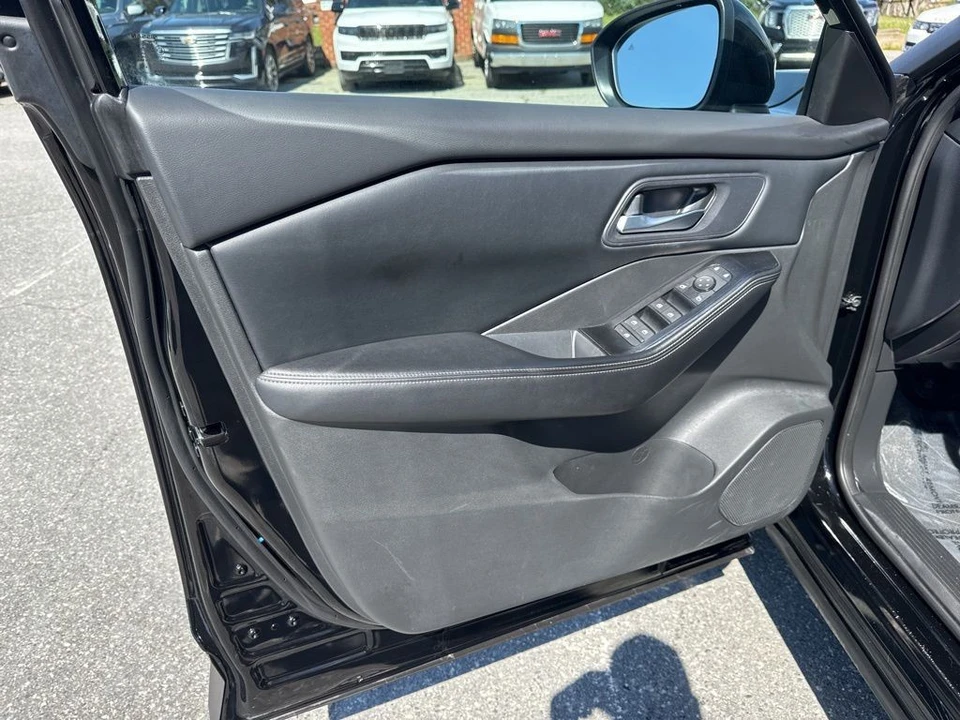2024 Nissan Rogue - Image 21 of 21