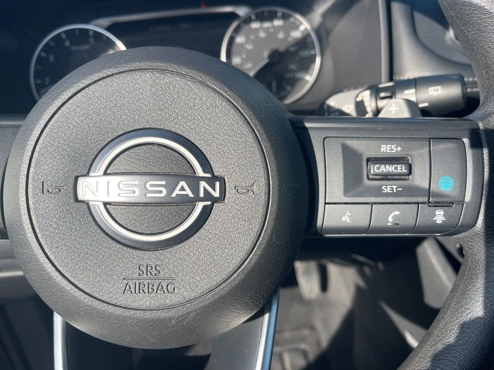 2024 Nissan Rogue - Image 18 of 21