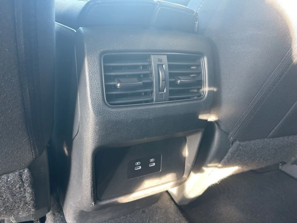 2024 Nissan Rogue - Image 14 of 21
