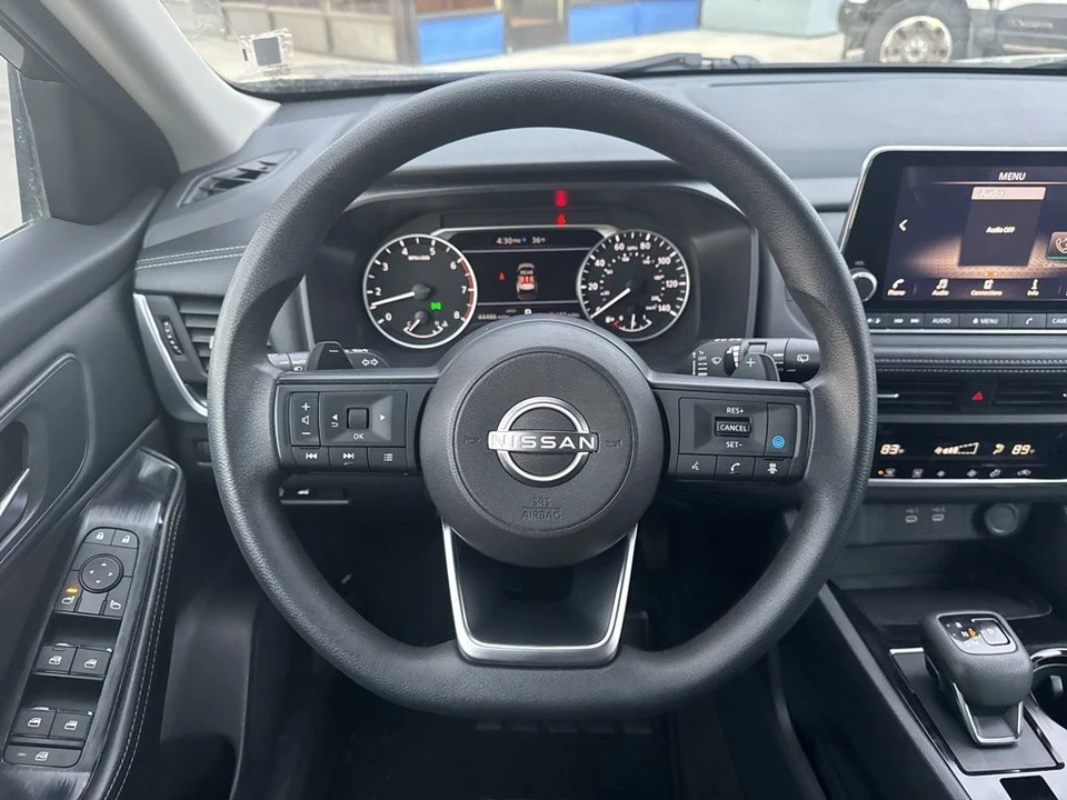 2024 Nissan Rogue - Image 10 of 12