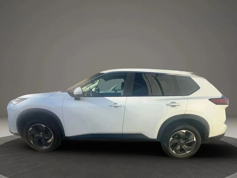 2024 Nissan Rogue - Image 8 of 12
