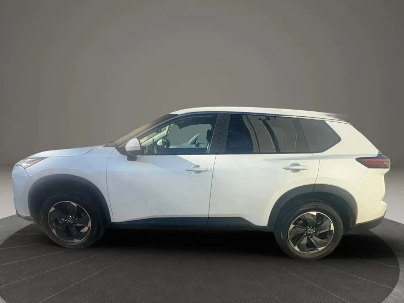 2024 Nissan Rogue - Image 8 of 12