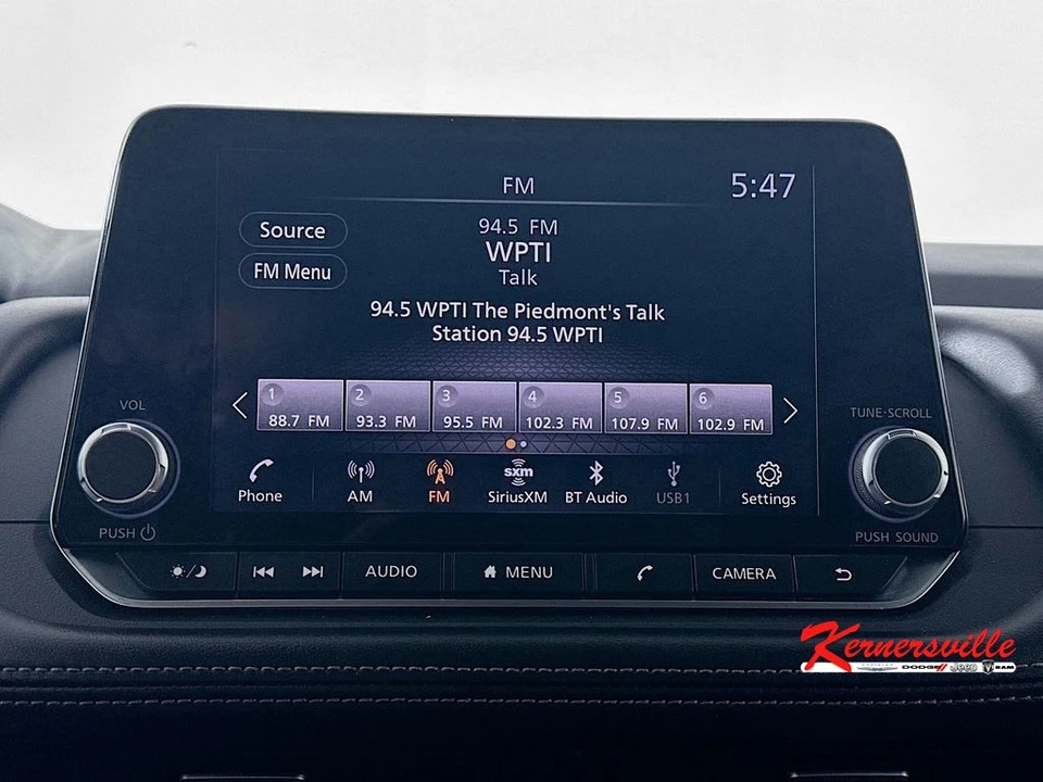 2024 Nissan Rogue - Image 17 of 21