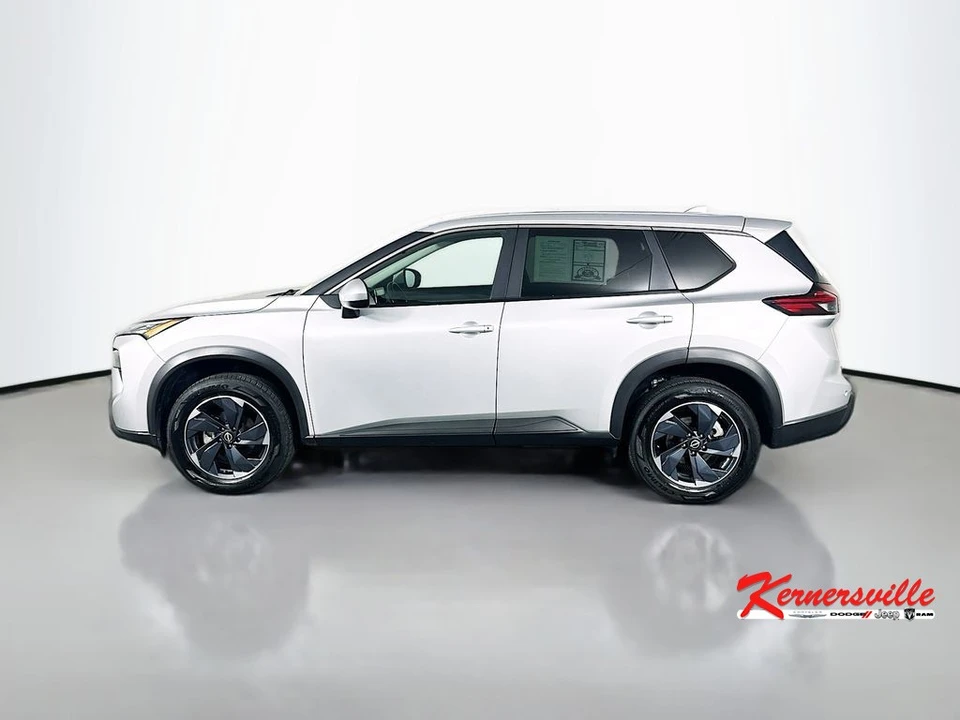 2024 Nissan Rogue - Image 4 of 21