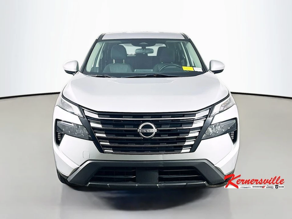2024 Nissan Rogue - Image 2 of 21