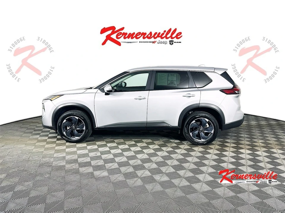 2024 Nissan Rogue - Image 4 of 12