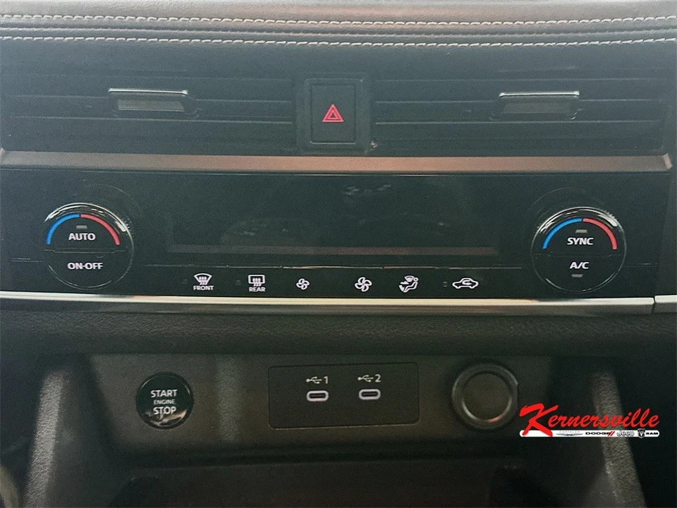 2024 Nissan Rogue - Image 18 of 21