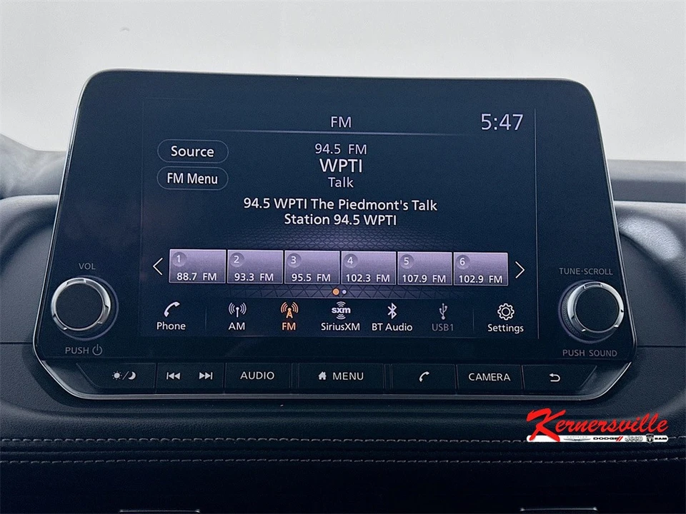 2024 Nissan Rogue - Image 17 of 21