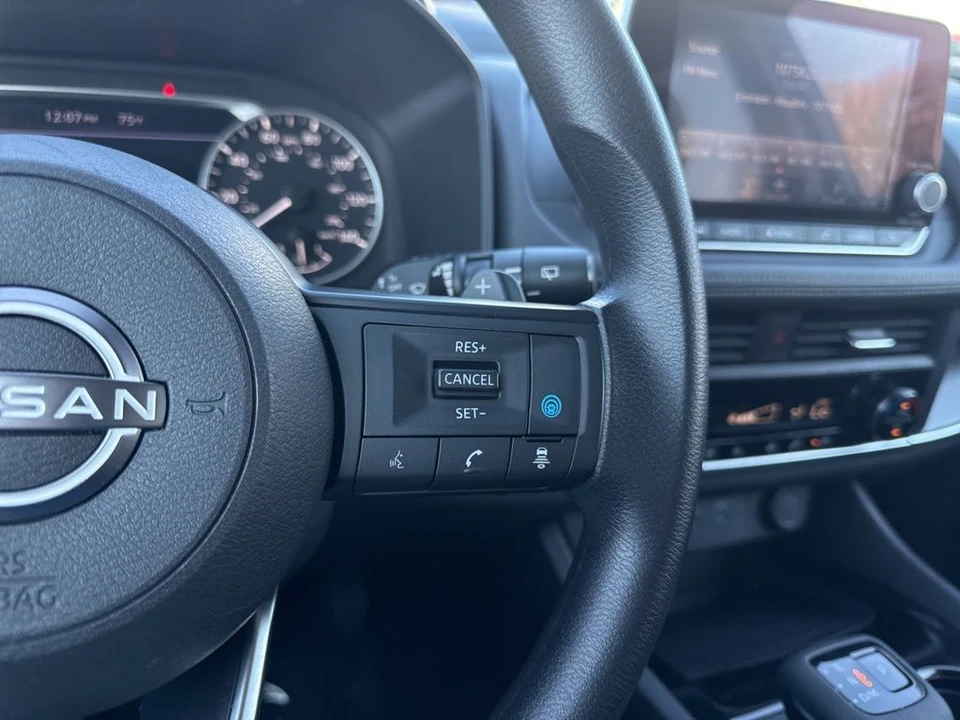 2024 Nissan Rogue - Image 16 of 21