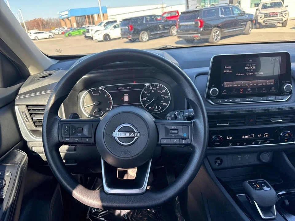 2024 Nissan Rogue - Image 14 of 21