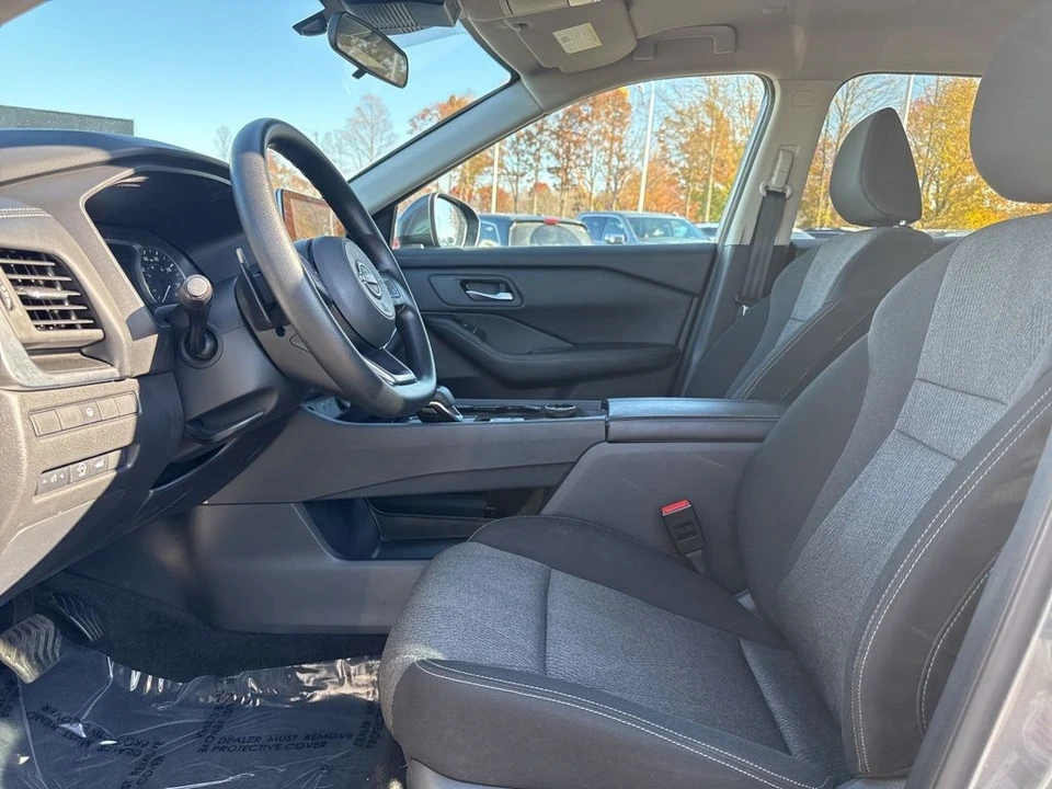 2024 Nissan Rogue - Image 9 of 21