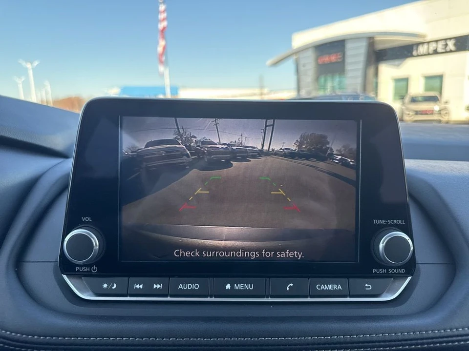 2024 Nissan Rogue - Image 20 of 21