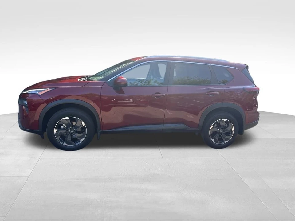 2024 Nissan Rogue - Image 2 of 12