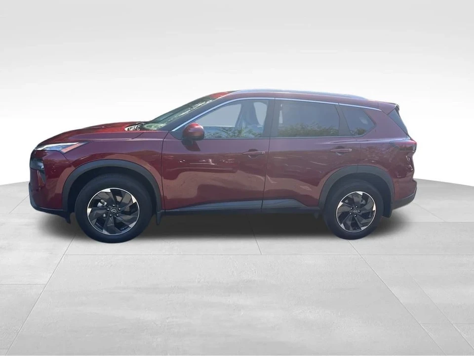2024 Nissan Rogue - Image 2 of 12