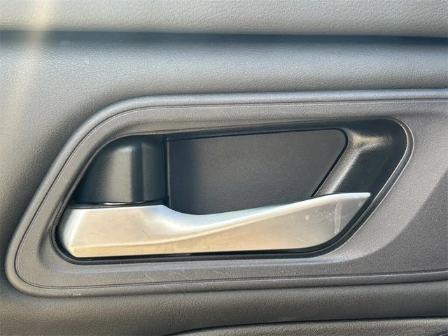 2024 Nissan Rogue - Image 15 of 19