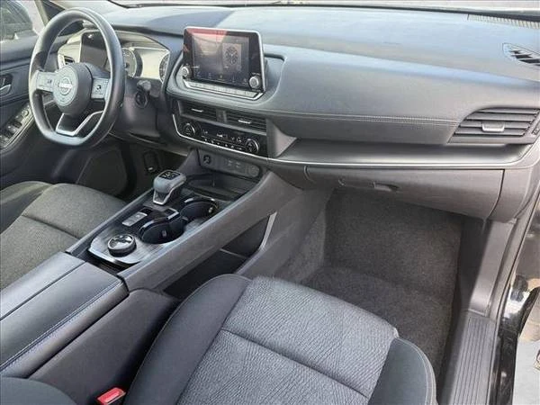 2024 Nissan Rogue - Image 13 of 21
