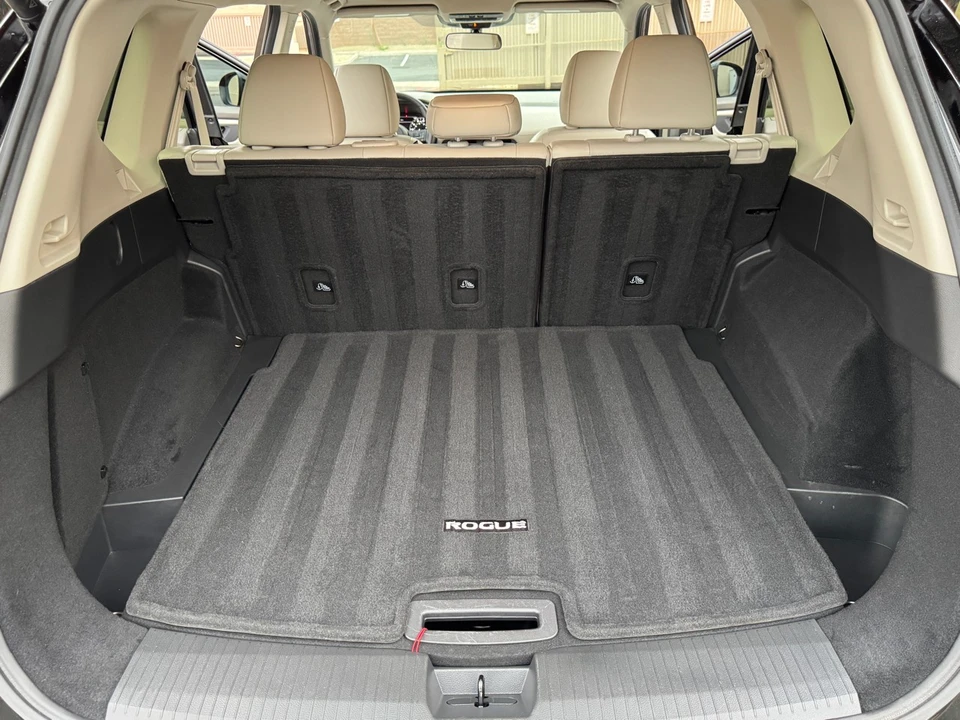 2024 Nissan Rogue - Image 18 of 21