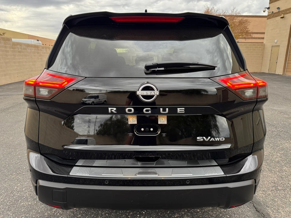 2024 Nissan Rogue - Image 7 of 21