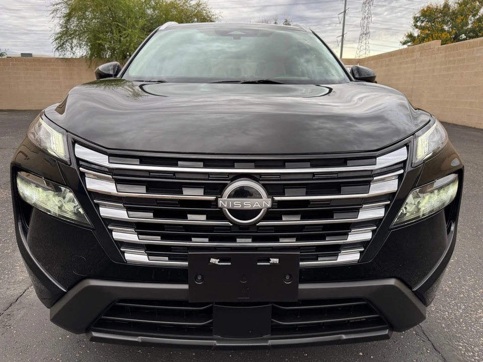 2024 Nissan Rogue - Image 2 of 21